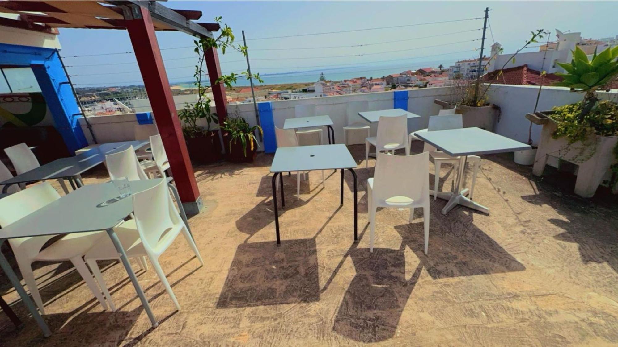 Lagos Central Hostel Ngoại thất bức ảnh