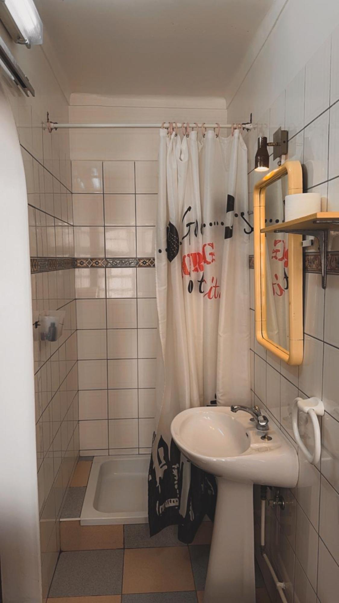 Lagos Central Hostel Ngoại thất bức ảnh