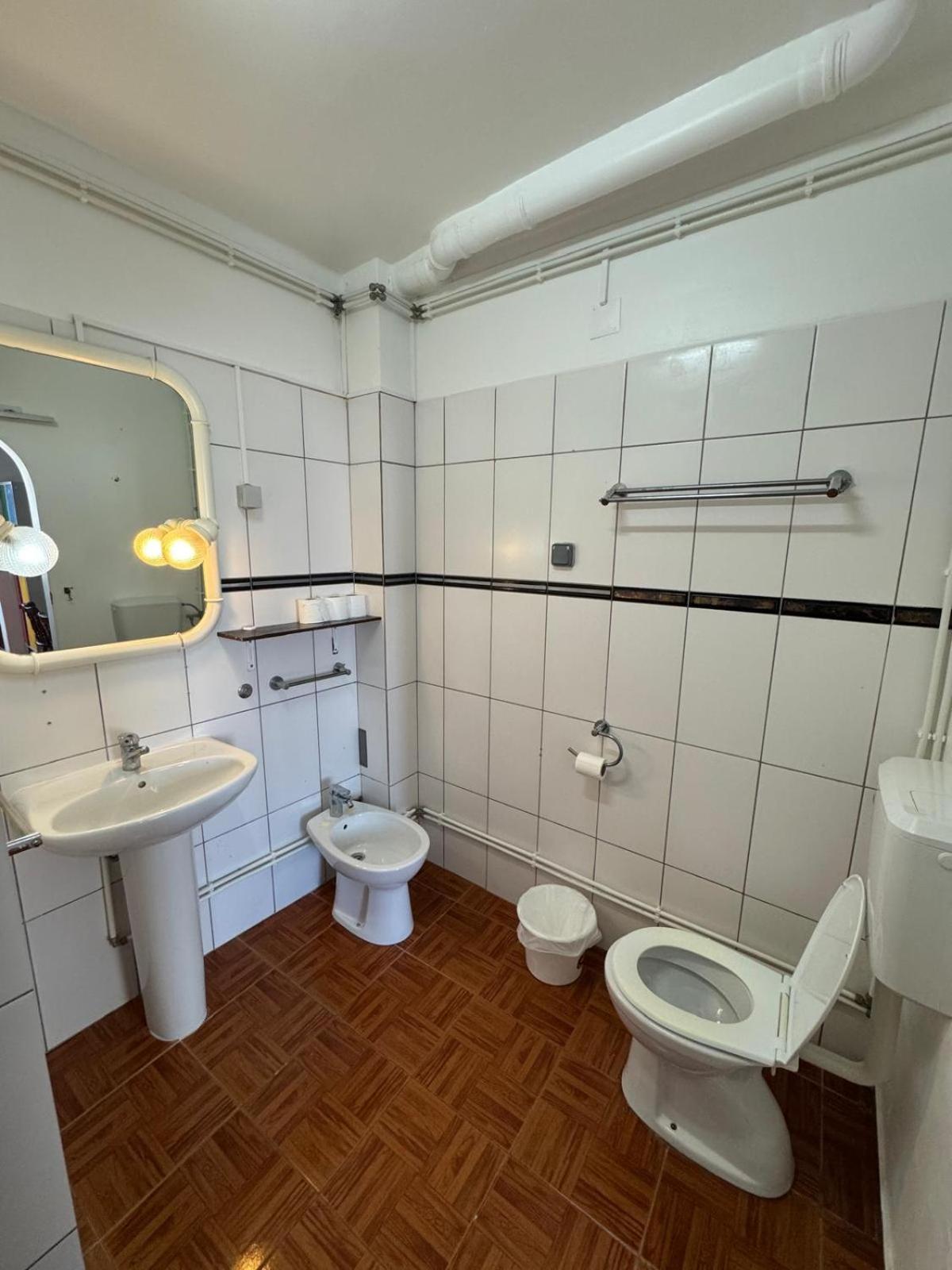 Lagos Central Hostel Ngoại thất bức ảnh
