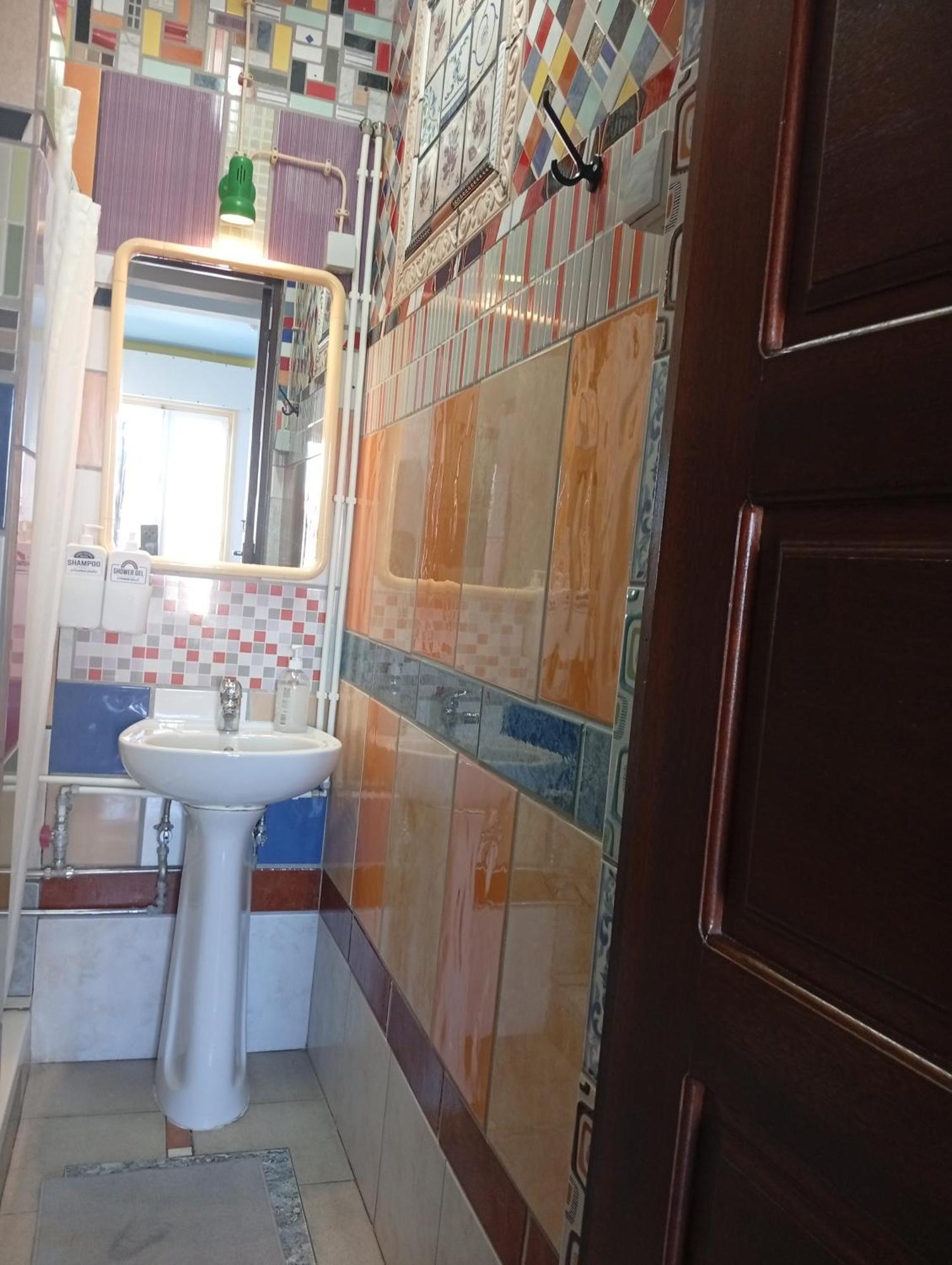 Lagos Central Hostel Ngoại thất bức ảnh